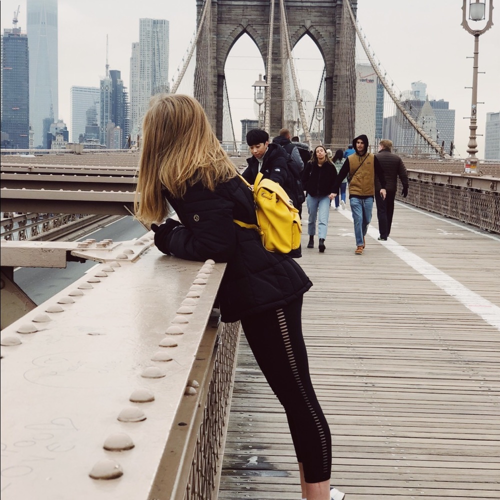 Meet your Posher, Davis